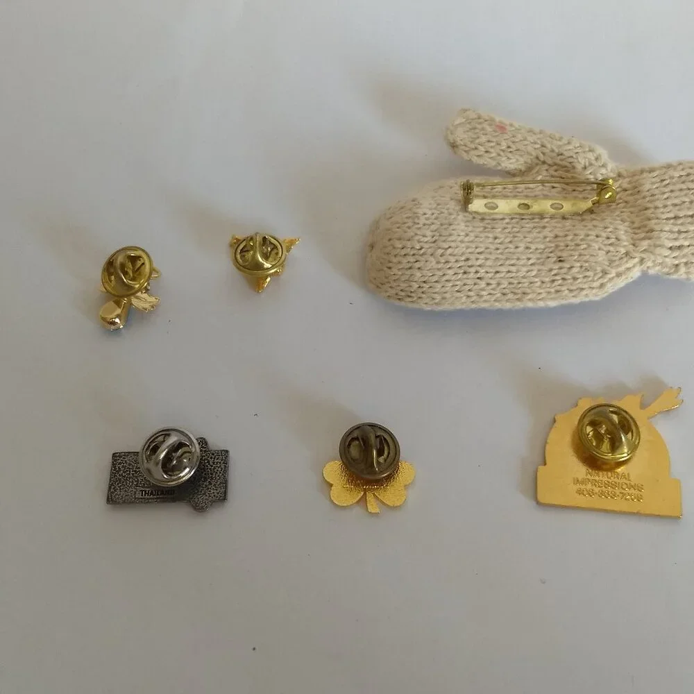 Pin Lot 6 Holiday Winter Angels Music Note Clover Gold & Silver Tones Hallmark